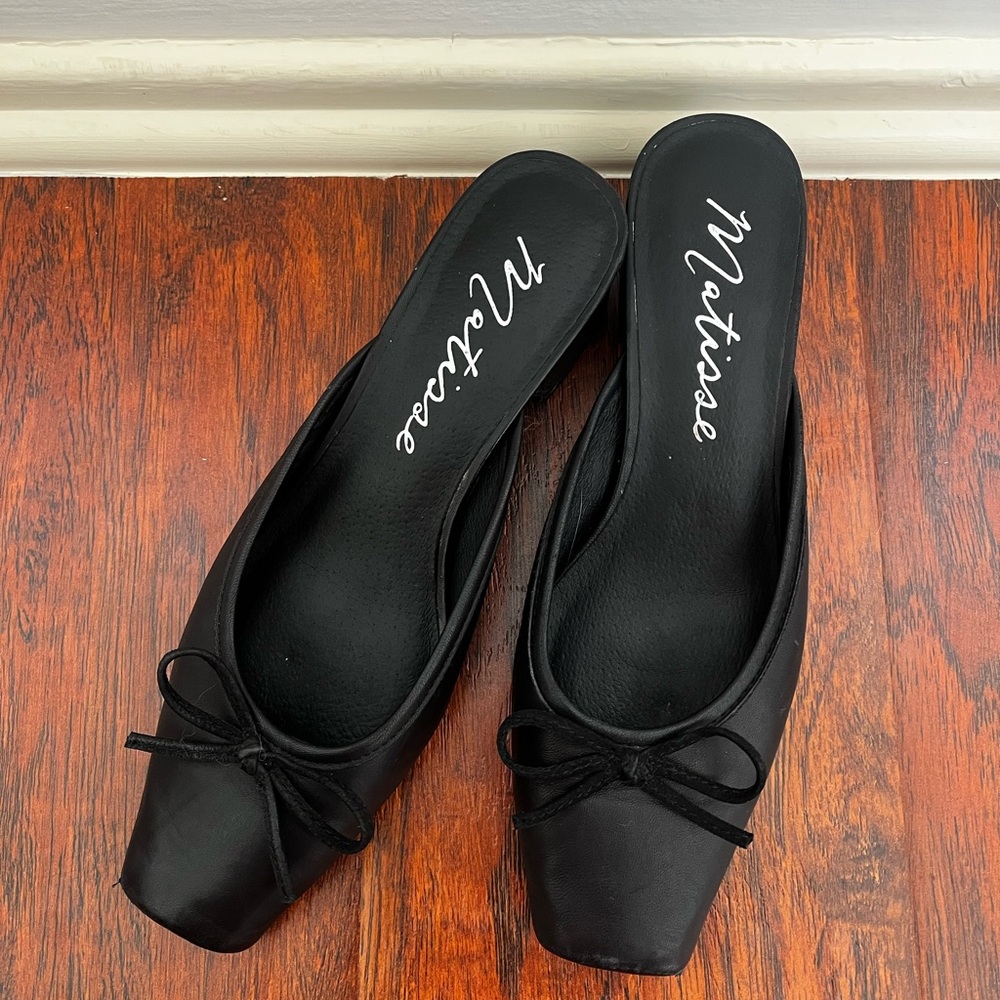 Matisse Black Square-Toe Mule Clogs